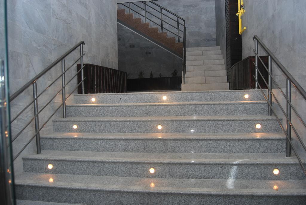 Apartament Luxury - Promenada Mall Craiova Ruang foto